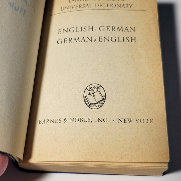 Dictionary German To English English To German 1961 18th Edition - Picture 5 of 8